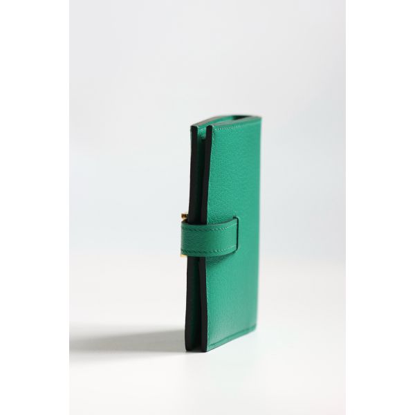 HERM Bearn Compact Handmade Wallet in Vert Jade Chevre Mysore Goatskin