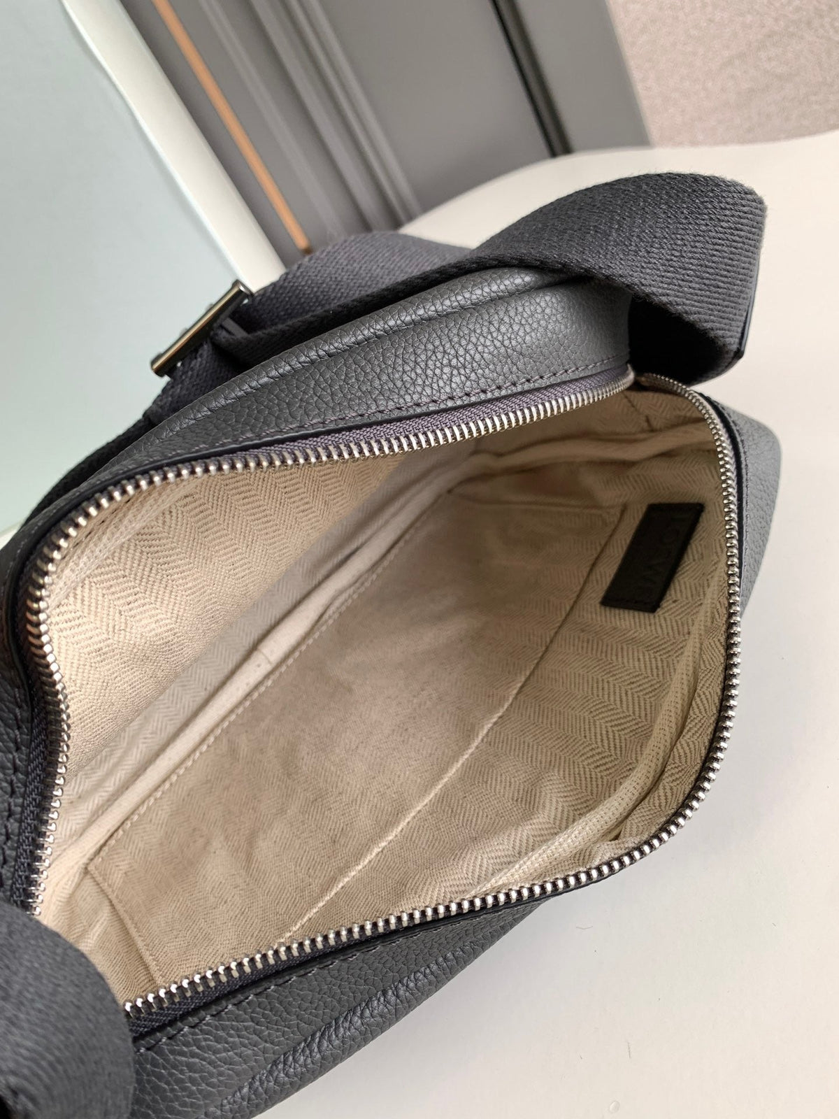 LO Messenger Bag