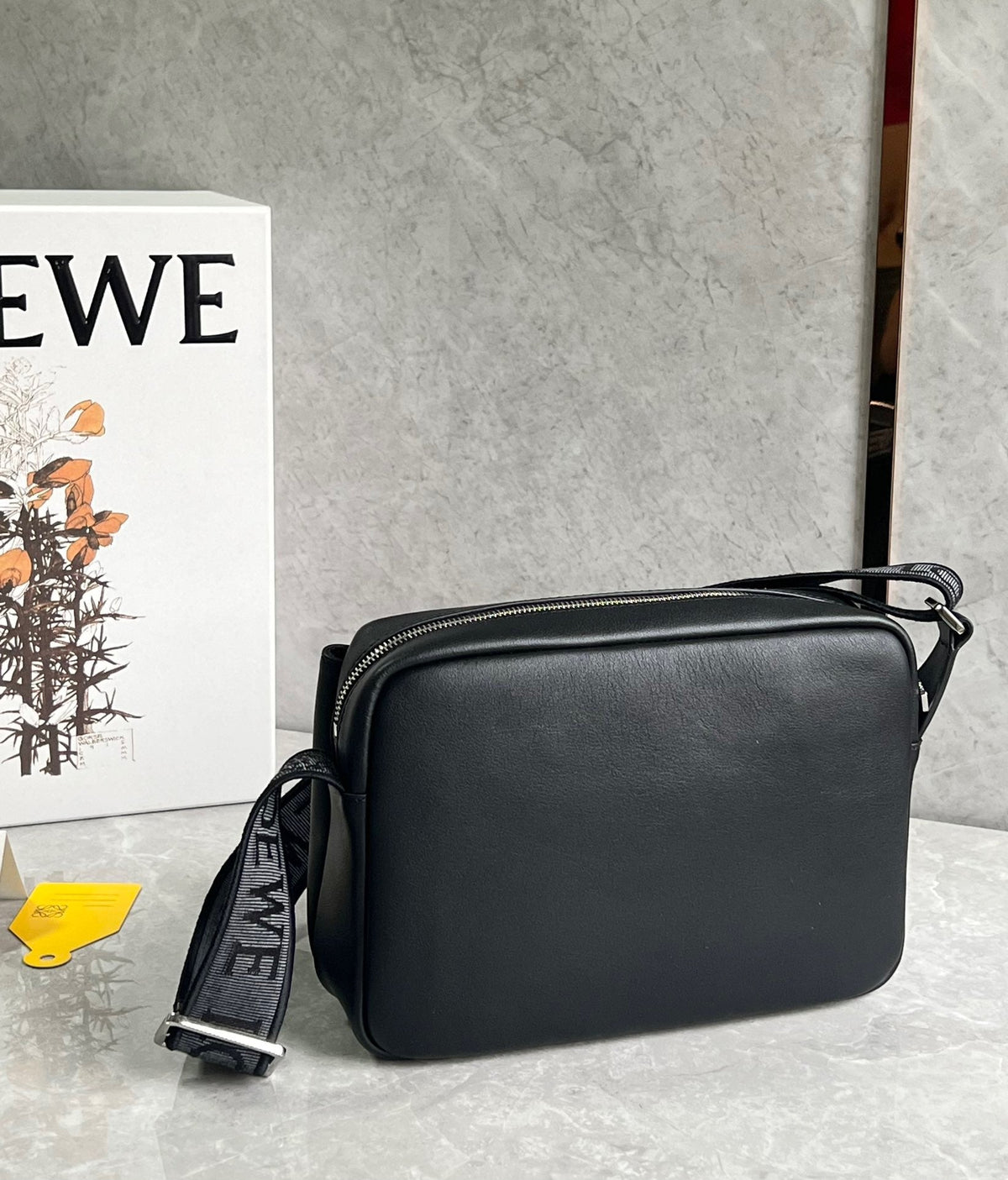 LO Messenger Bag