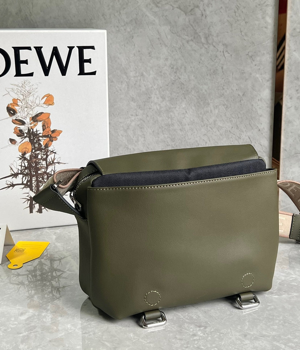 LO Messenger Bag