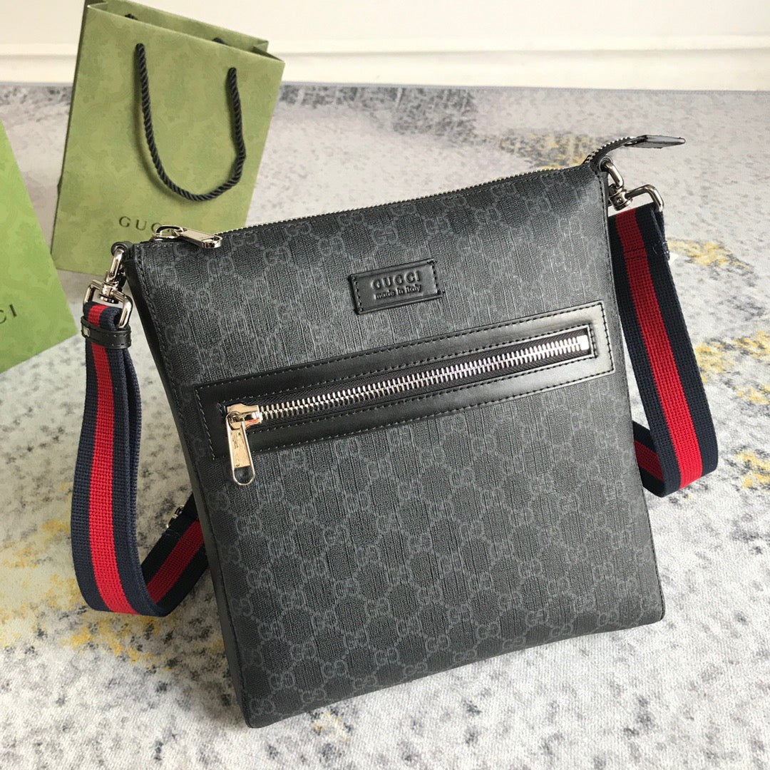 GUC Messenger Bag