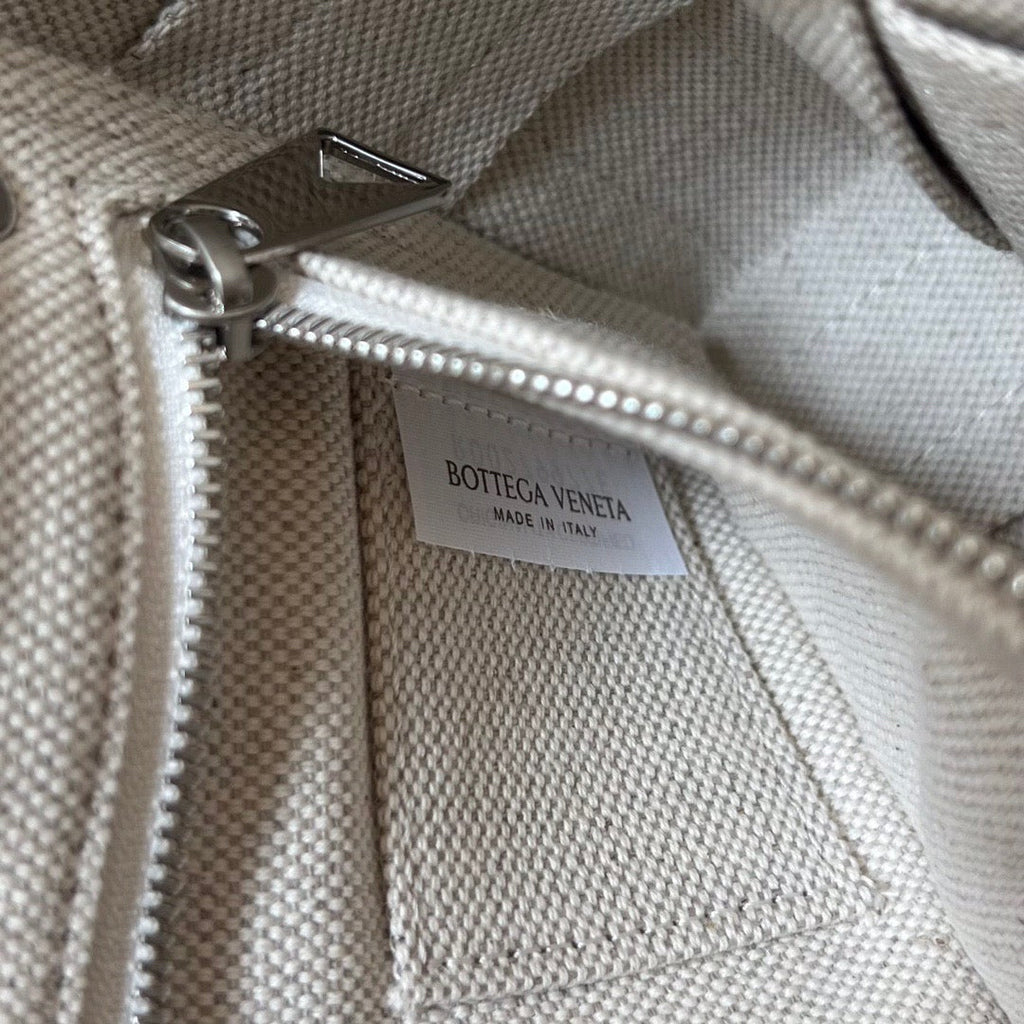 BV Messenger Bag