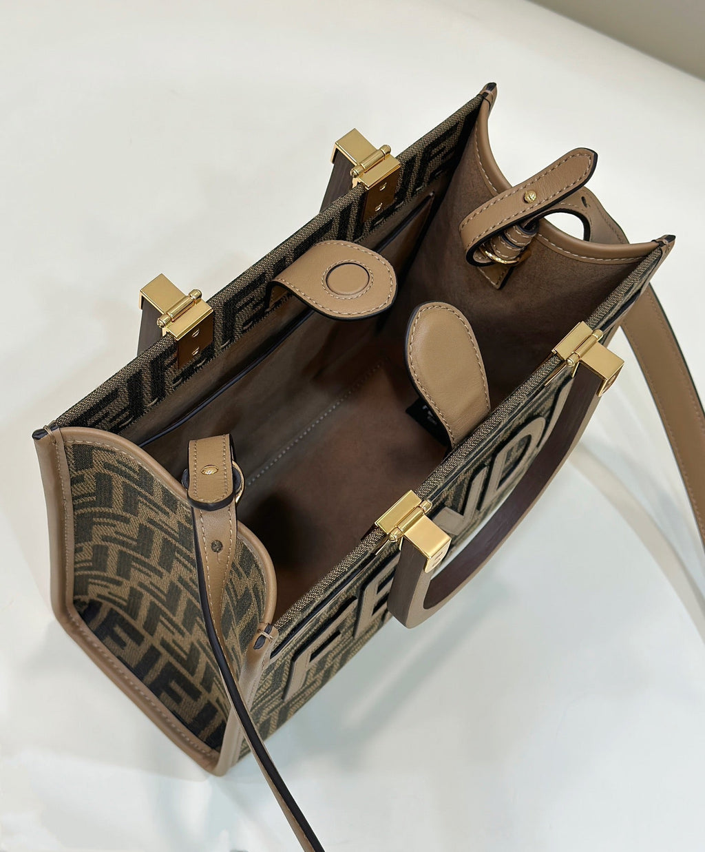 FEN Tote