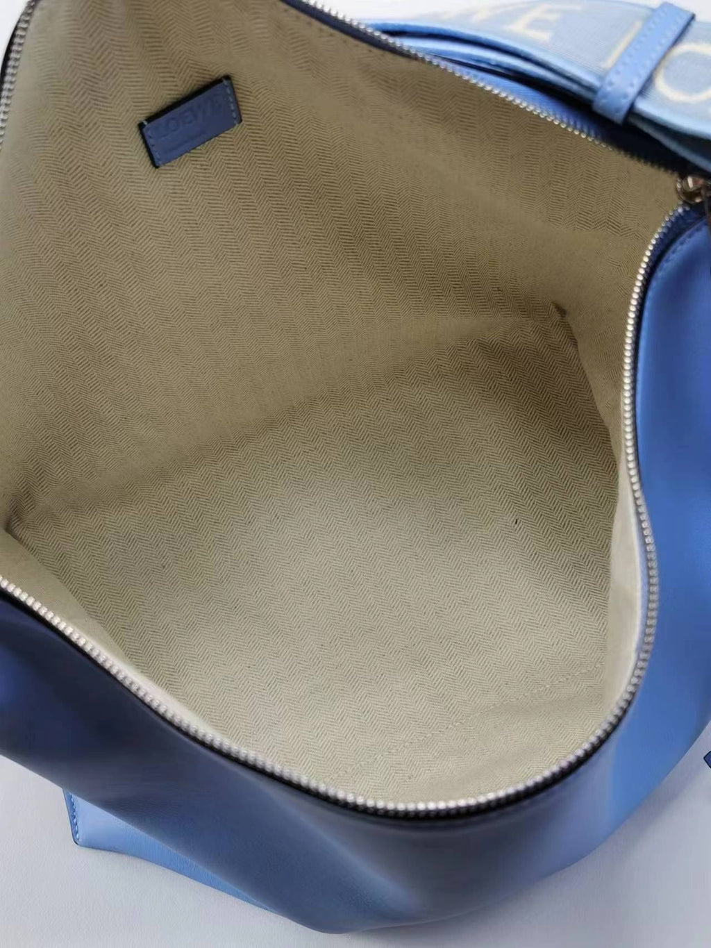 LO Messenger Bag