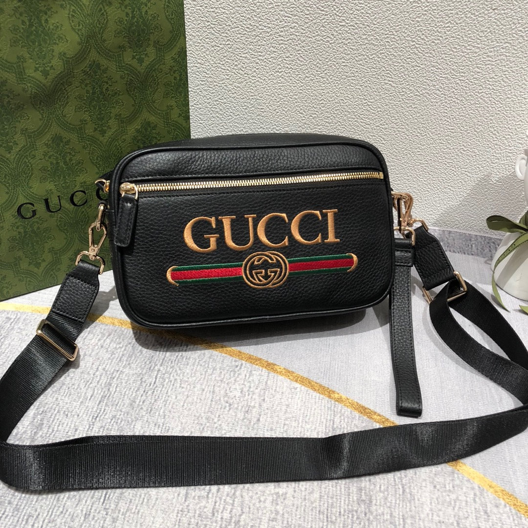 GUC Messenger Bag