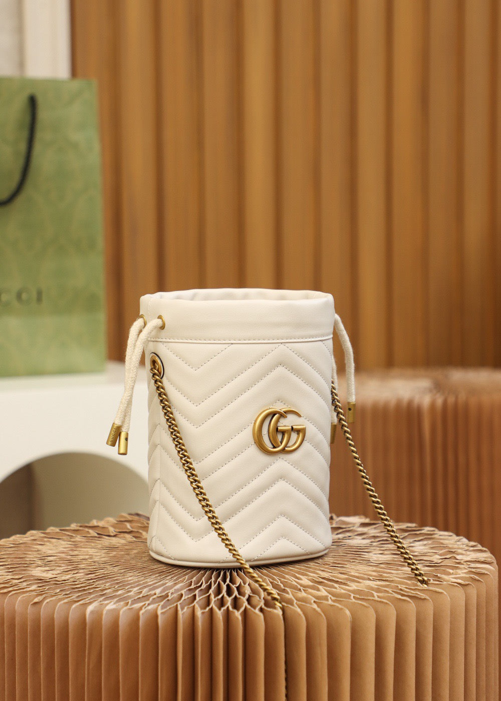 GUC Marmont Bucket