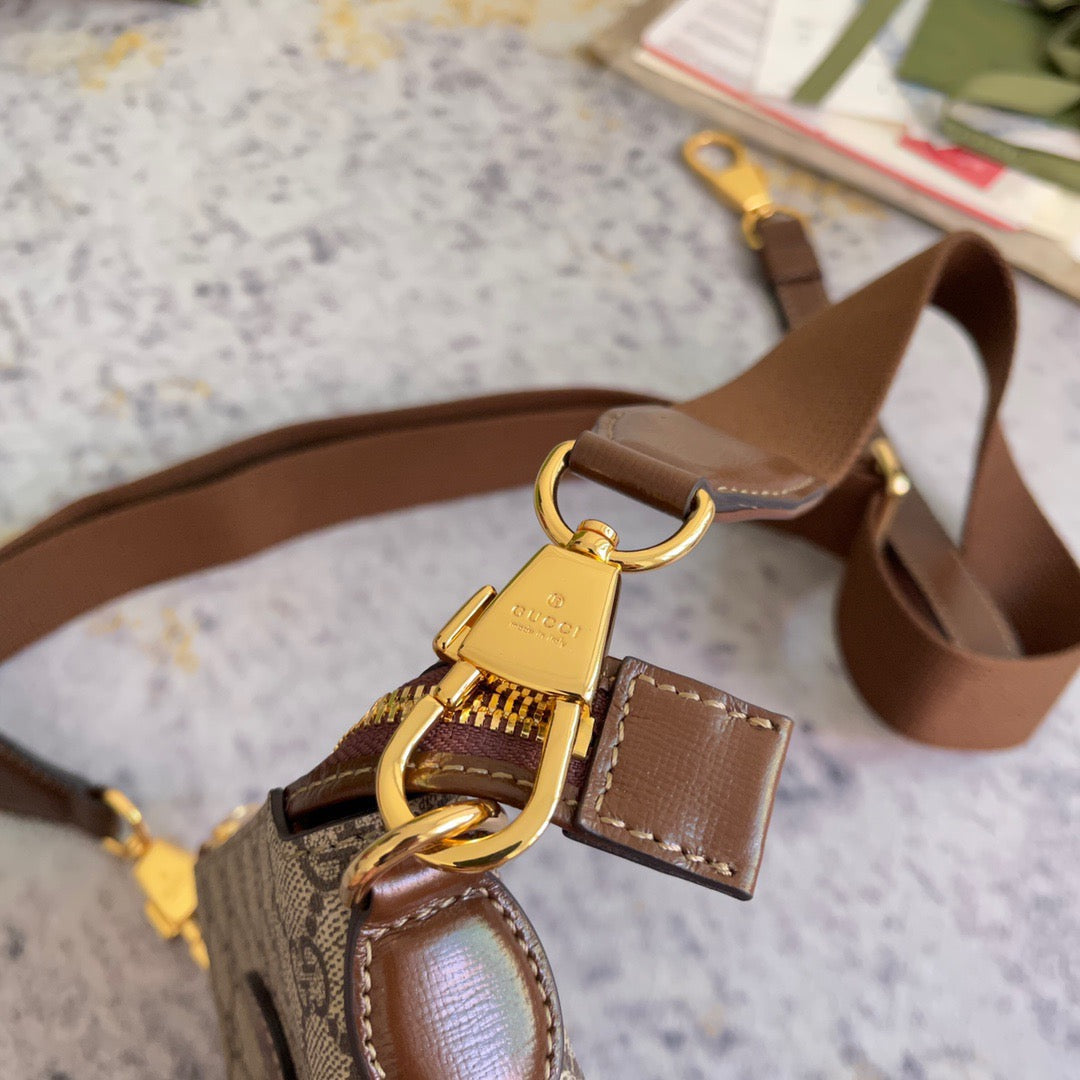 GUC Messenger Bag