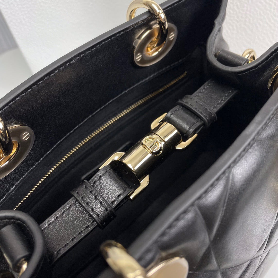 DIO Handbag