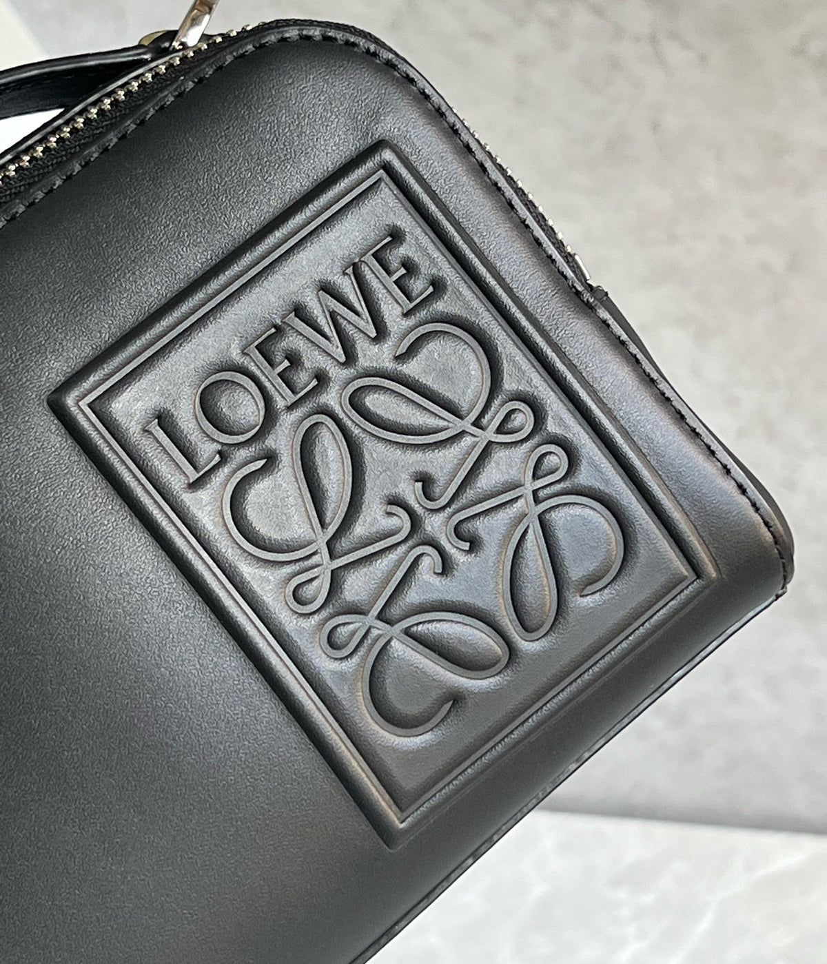 LO Messenger Bag