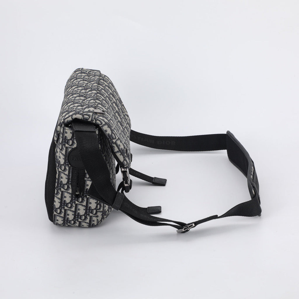 DIO Explorer Oblique Messages Bags
