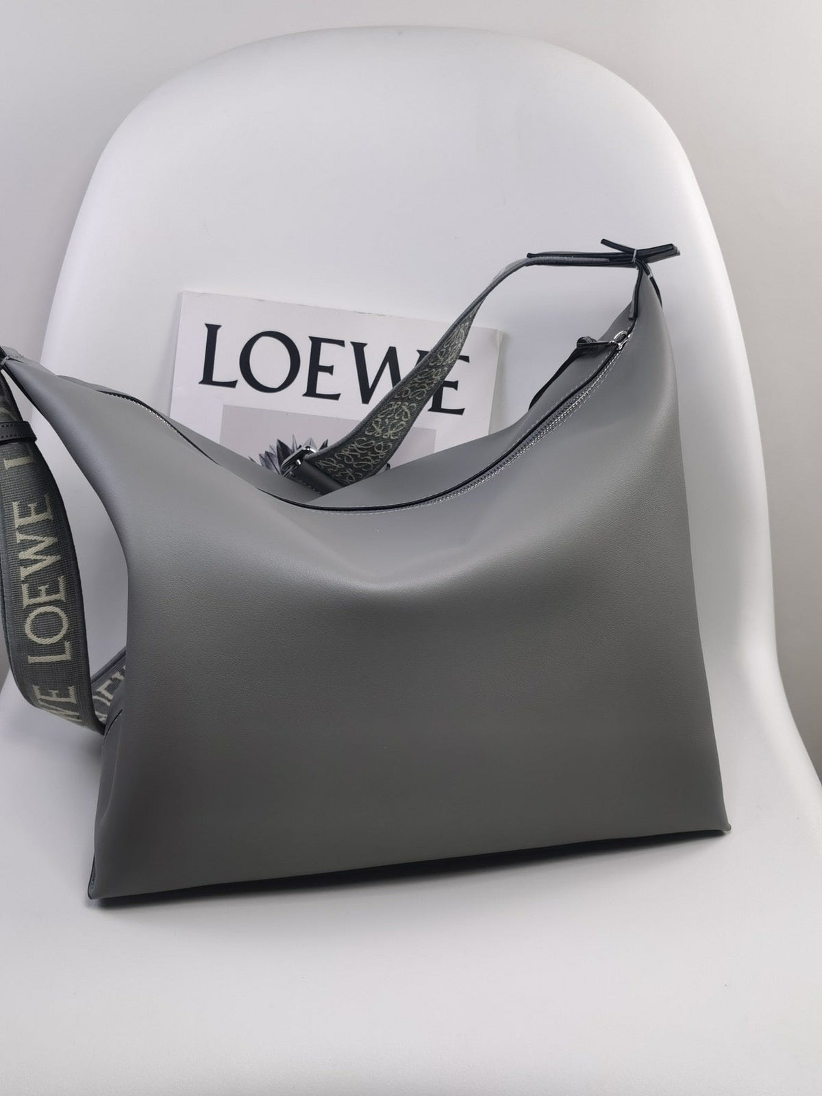 LO Messenger Bag
