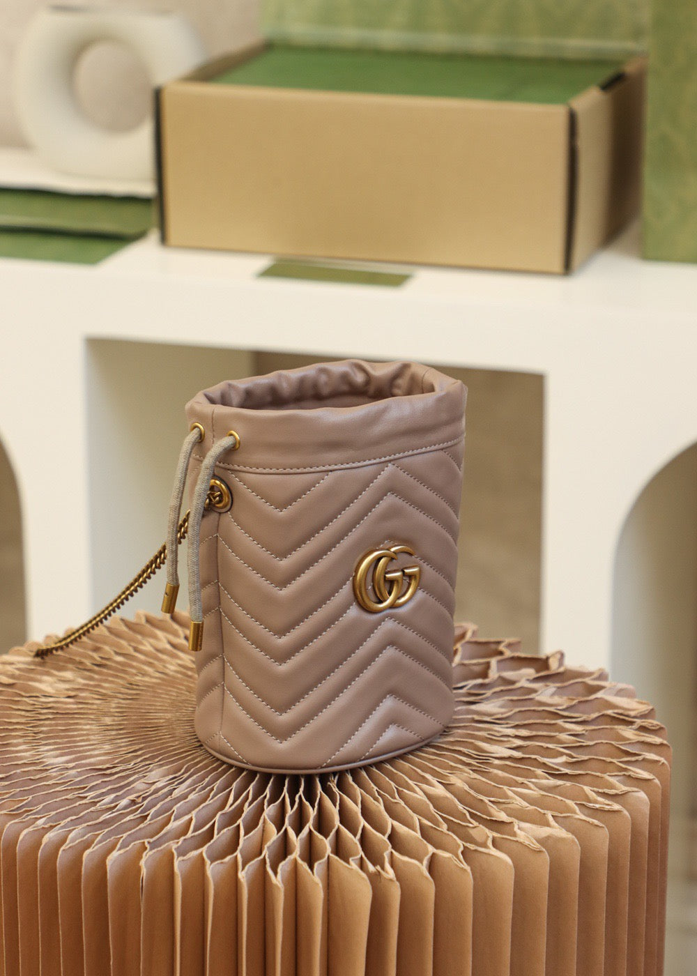 GUC Marmont Bucket