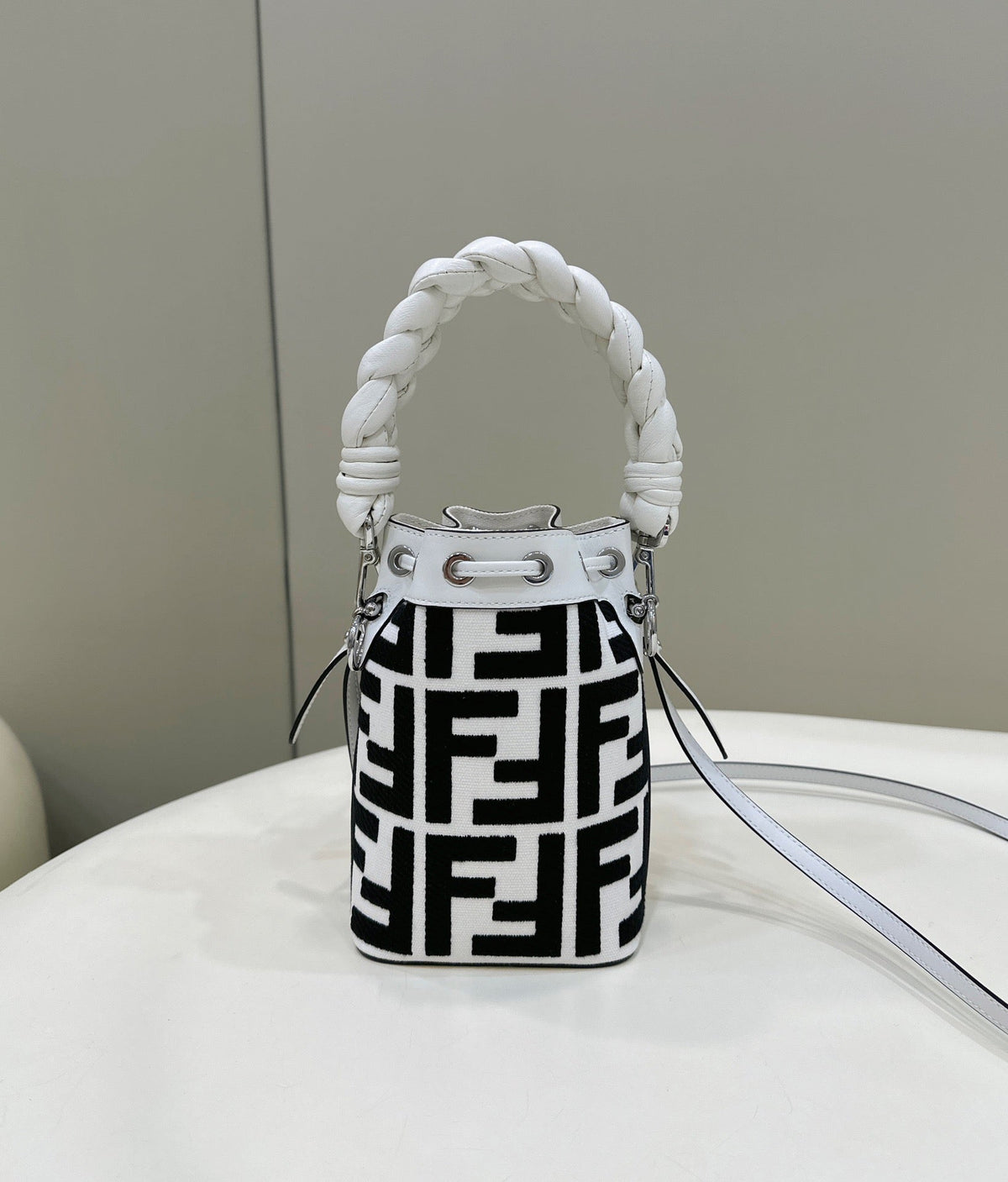 FEN Bucket