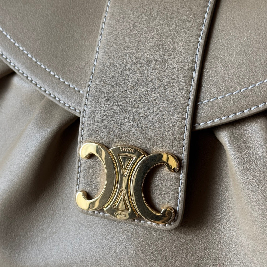 POLLY 33 IN SANDAL BROWN CALFSKIN GOLD LOGO