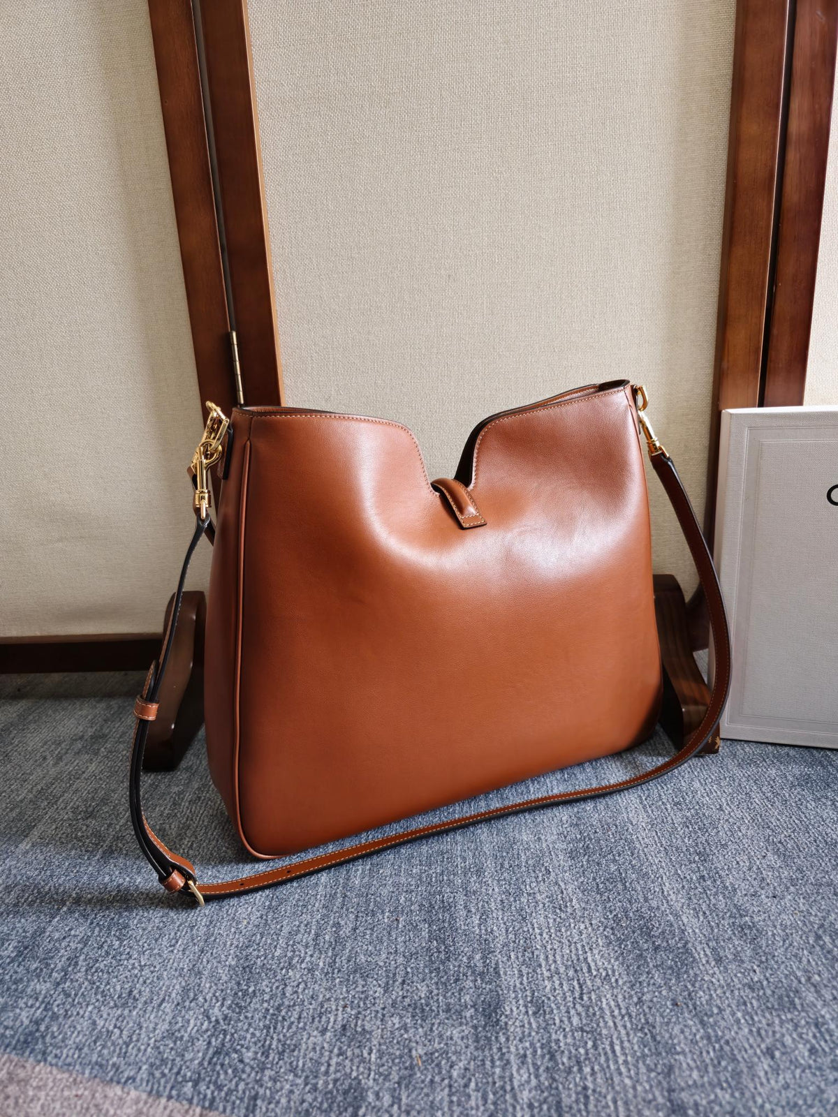 MEDIUM CAMILLE 16 SOFT BAG 36 BURNT SIENNA IN SMOOTH CALFSKIN