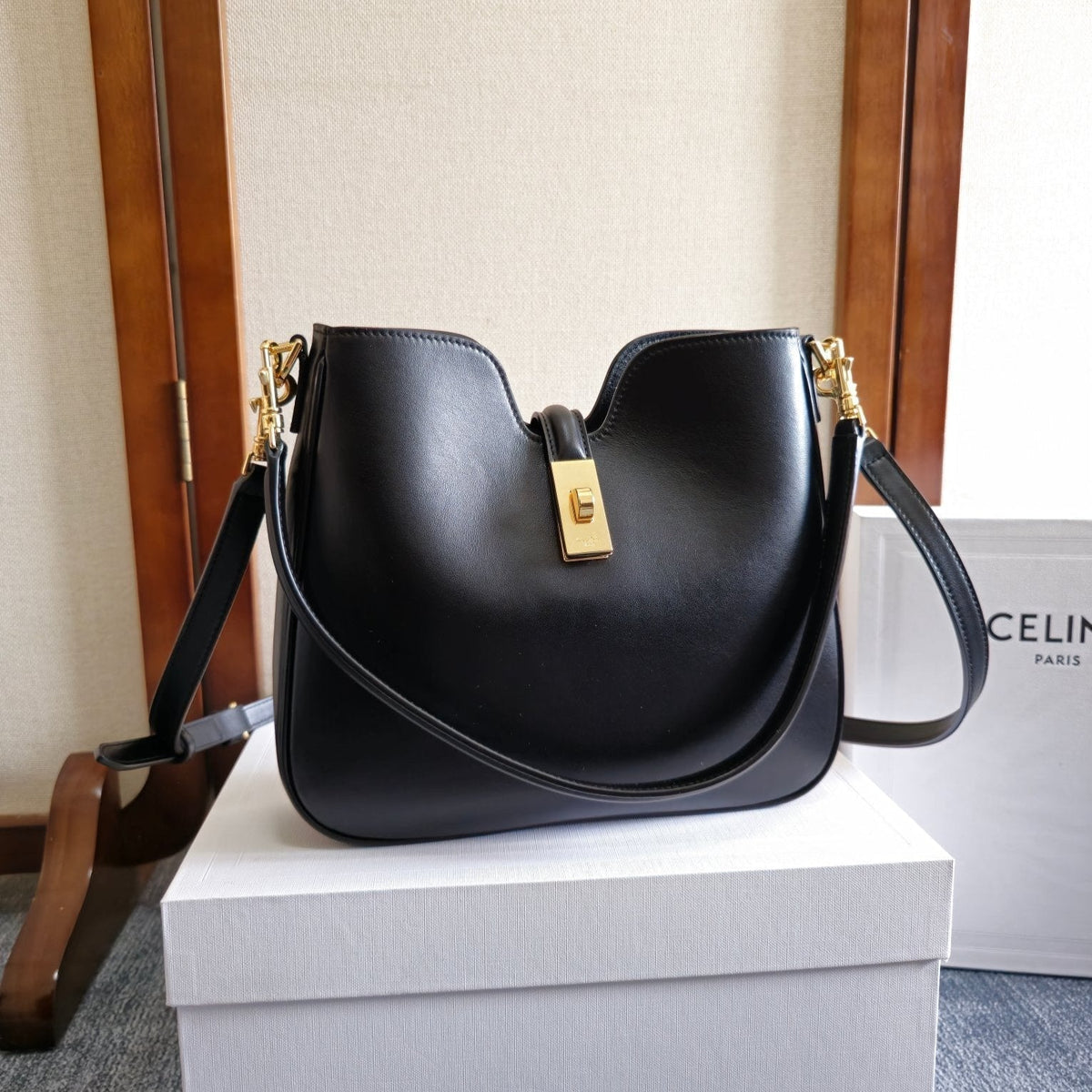 SMALL CAMILLE 16 SOFT BAG 24 IN BLACK SMOOTH CALFSKIN