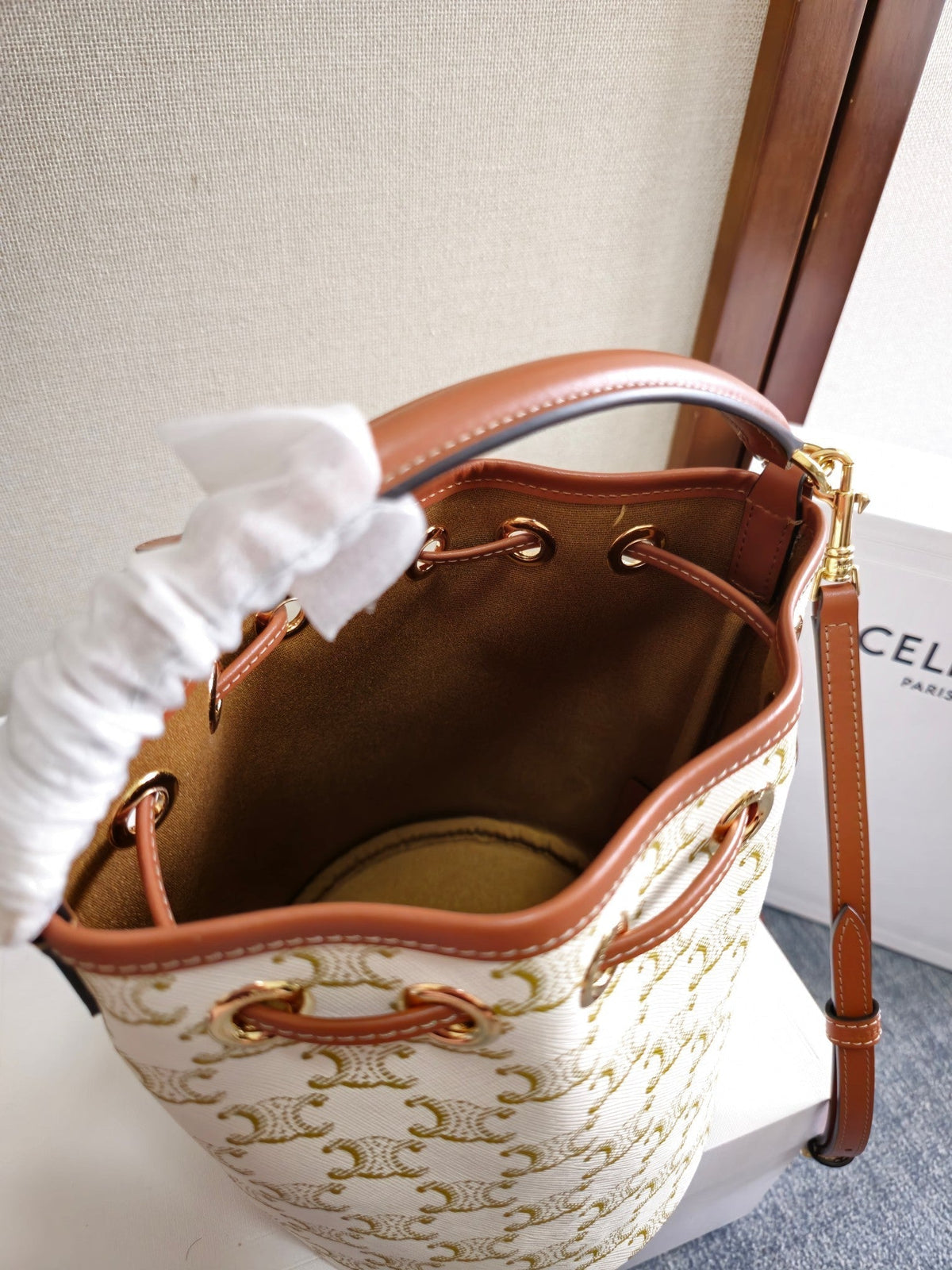 CLARA BAG 19 IN WHITE TRIOMPHE CANVAS AND BROWN CALFSKIN TRIM