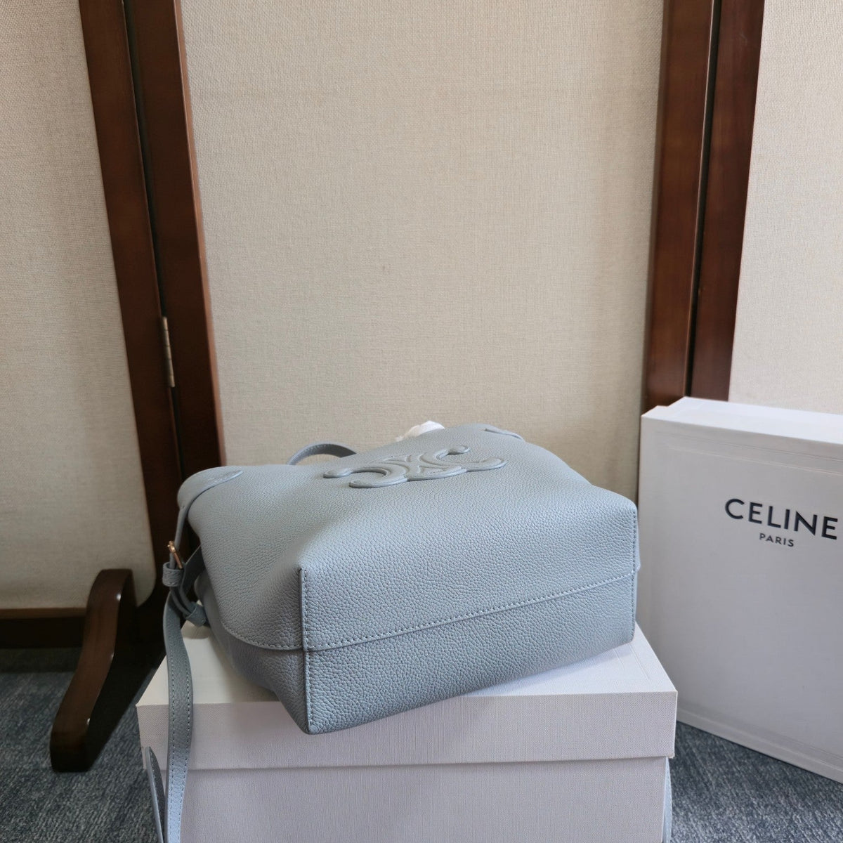 MINI CABAS ANAIS CUIR TRIOMPHE 20 IN BLUE GREY GRAINED CALFSKIN