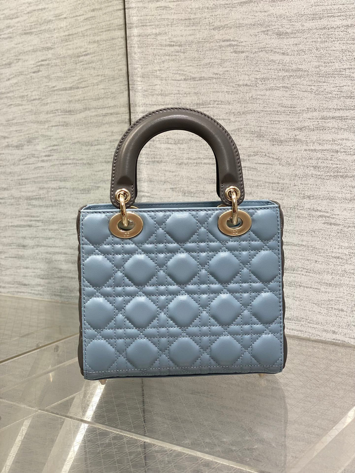 MEDIUM LADY BAG 20 IN BABY BLUE QUILTED MACROCANNAGE CALFSKIN GREY STRAP