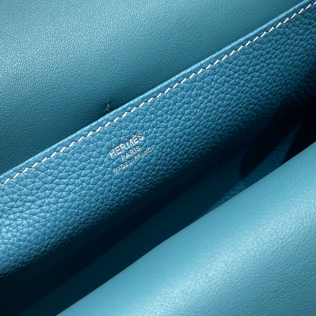 HALZAN 25 HANDLE BAG IN FOUNTAIN BLUE GRAINED CALFSKIN