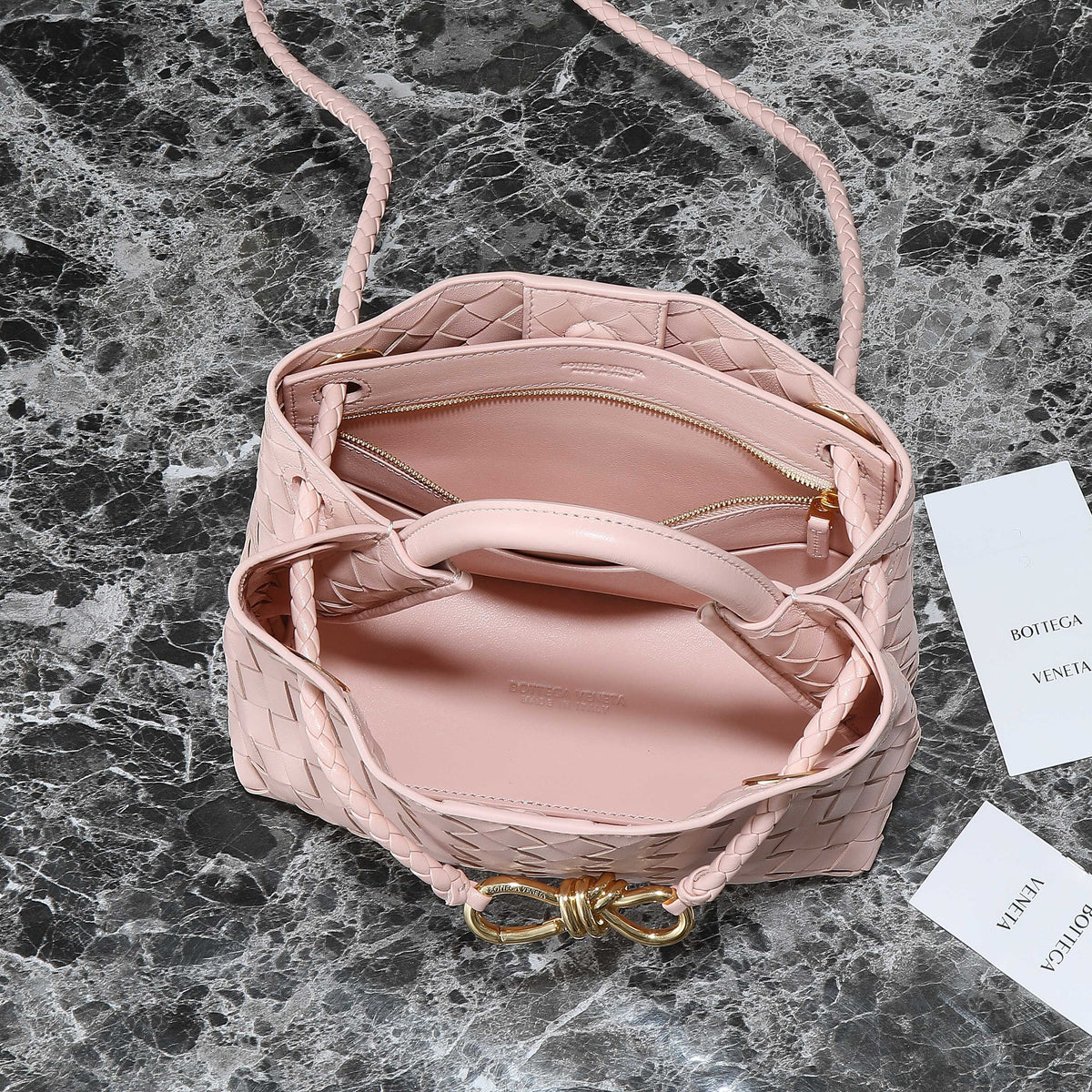 SMALL ANDIAMO 25 IN LIGHT PINK LAMBSKIN