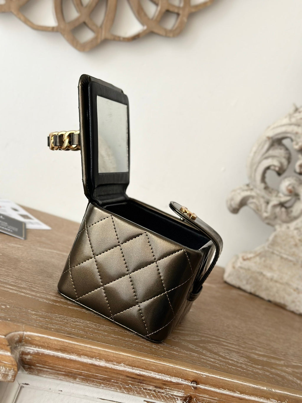 MINI VINTAGE COSMETIC BAG 11 IN MIKADO SHINY CALFSKIN GOLD HARDWARE
