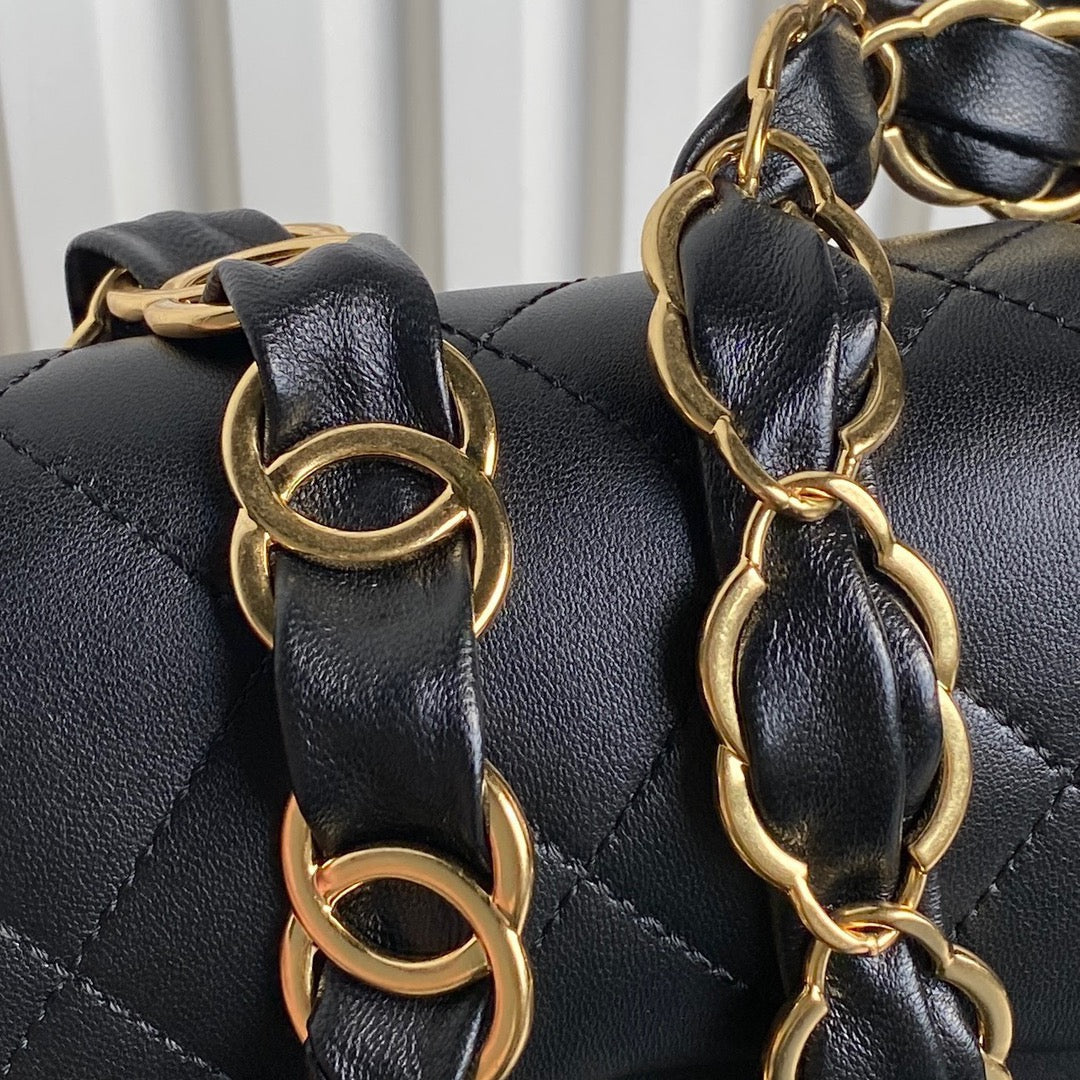 SMALL FLAP BAG 21 IN BLACK CALFSKIN GOLD DOUBLE C THICK CHAIN