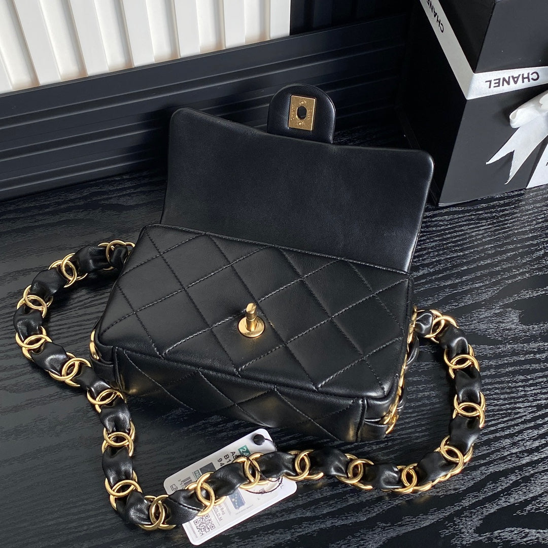 SMALL FLAP BAG 21 IN BLACK CALFSKIN GOLD DOUBLE C THICK CHAIN