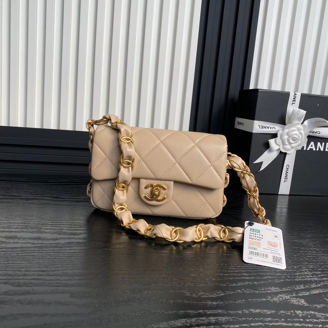 SMALL FLAP BAG 21 IN AKAROA BEIGE CALFSKIN GOLD DOUBLE C THICK CHAIN