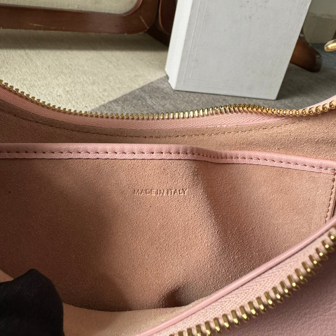 MEDIUM AVA TRIOMPHE BAG 23 IN LIGHT PINK SMOOTH CALFSKIN GOLD HARDWARE