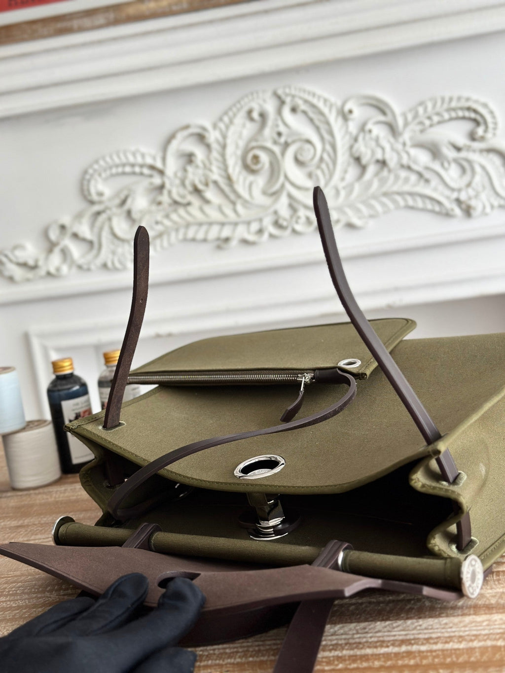 ZIP CABINE 31 BAG IN OLIVE GREEN CANVAS AND BLACK CALFSKIN
