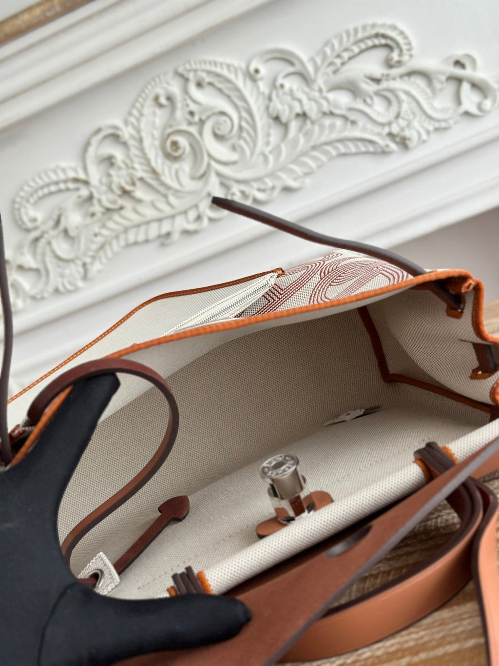 HERBAG ZIP 31 LAQUERED BAG IN OFF-WHITE MIX RED H PLUME CANVAS
