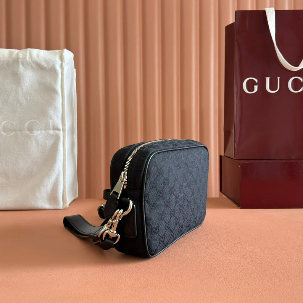 SMALL CROSSBODY BAG 23.5 IN BLACK GG CANVAS