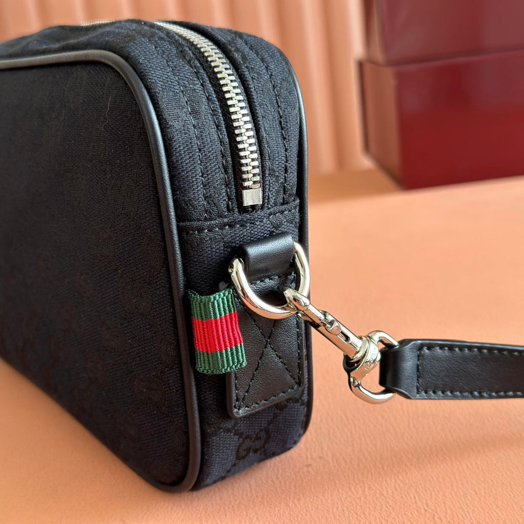 SMALL CROSSBODY BAG 23.5 IN BLACK GG CANVAS