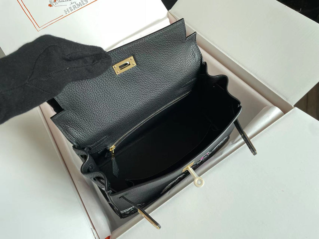 BIRKIN 25 BAG IN BLACK CALFSKIN WITH WHITE STICKER