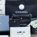 MESH POUCH 22 IN BLACK EFFECT LAMBSKIN WITH GOLD METALLIC