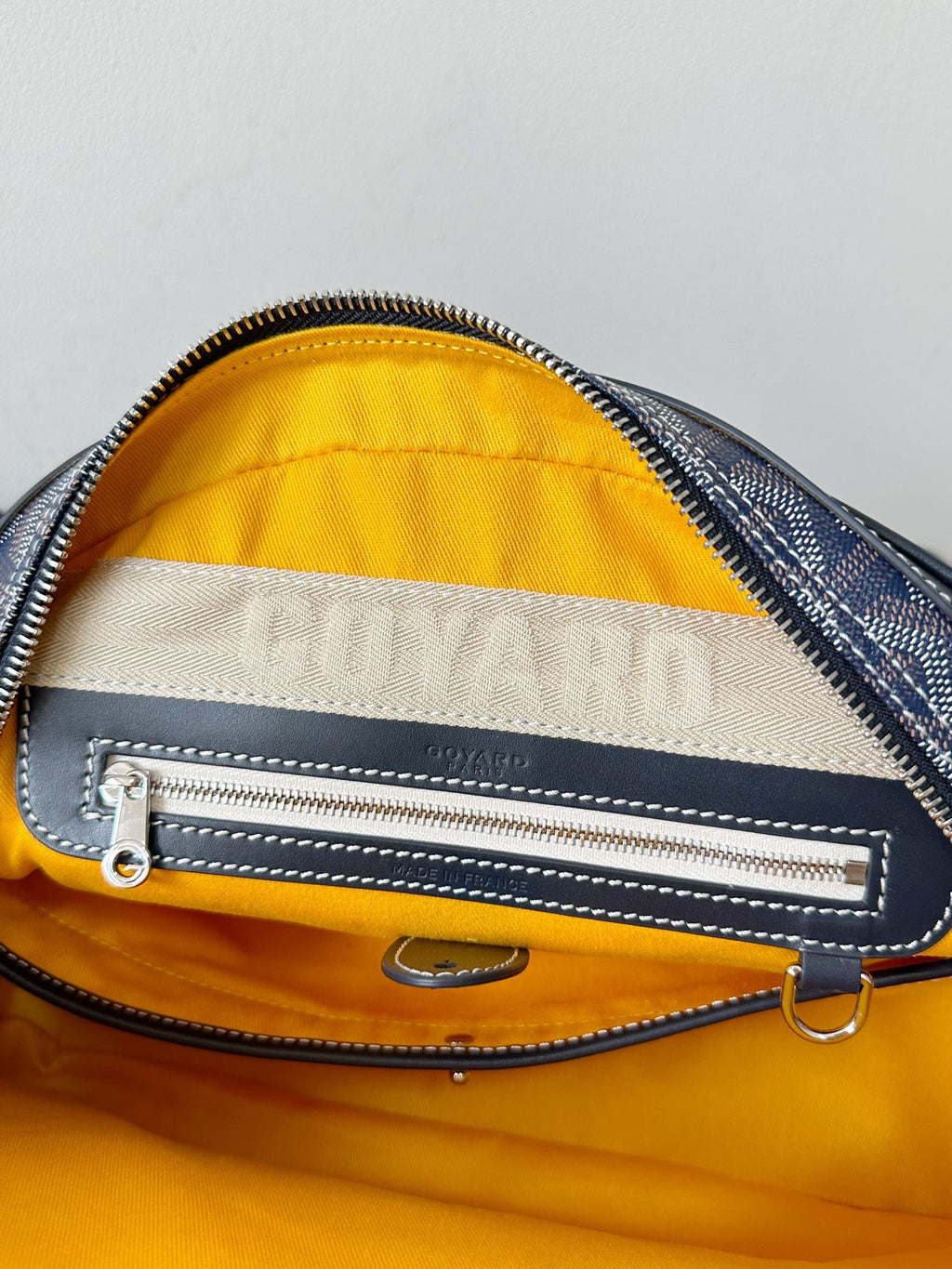 GOYA BOWLING BALL MEDIUM NAVY BLUE CANVAS